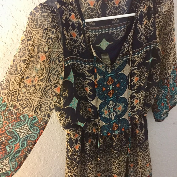 Patterned Dress - Picture 2 of 3